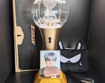 KPOP Ateez Lightiny v2 Lightstick Stand: Customizable 3D Printed Display, Korean Hangul Version