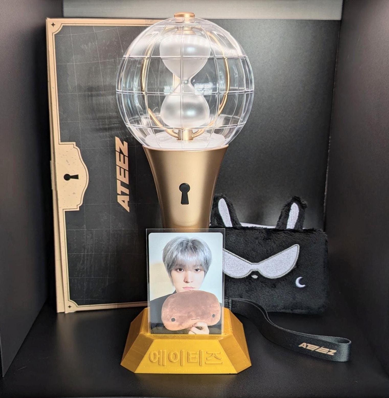 KPOP Ateez Lightiny V2 Lightstick Stand: Customizable 3D Printed