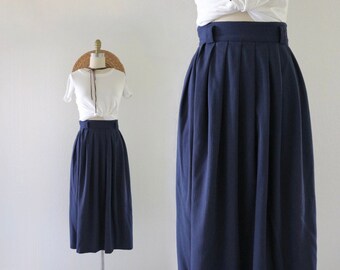 textured navy skirt 27.5-32