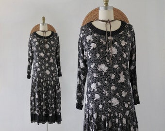 black floral rayon dress - m - vintage 90s y2k long sleeve drop waist cute cottage cottagecore size medium midi dress