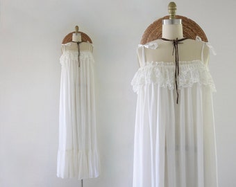 70s blanco lace gown
