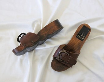 70's wavy wood buckle clogs - 7