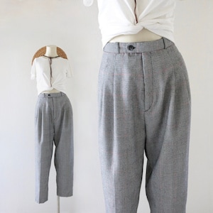 houndstooth plaid trousers - 26 - vintage 90s y2k high waist black white womens pleat front pants classic academia library prep