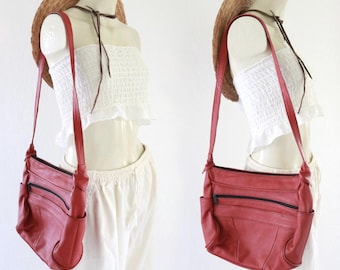 rouge leather shoulder bag - vintage