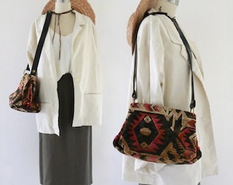 1960's shoulder carpet bag
