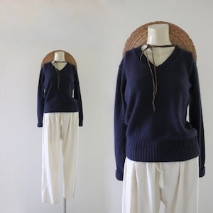 navy pullover sweater - s