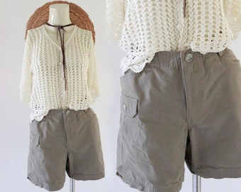 olive cargo shorts - 10 - vintage y2k green casual hiking camping chino khaki khakis cargo