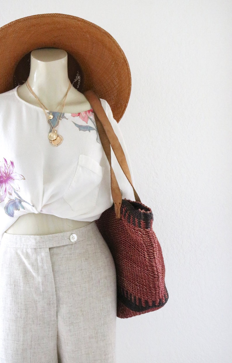 raspberry sisal market bag