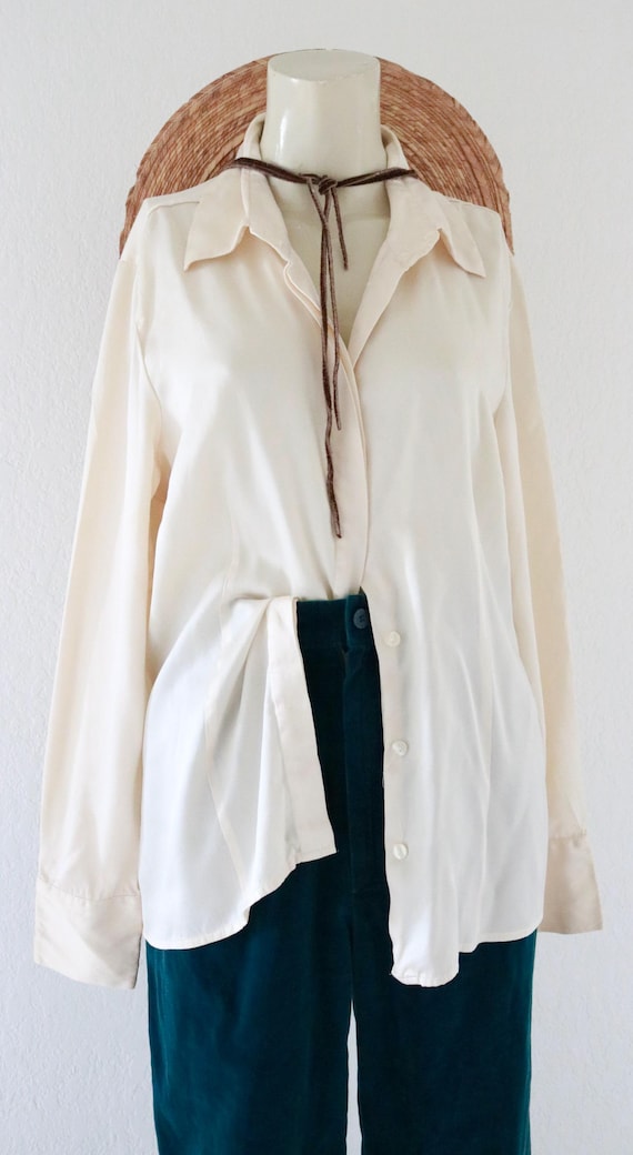 silk button top - l - image 4