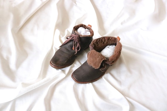 1970's shearling - sheepskin boots 9