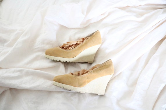 1970's camel suede platforms