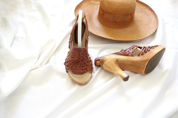 y2k wood huarache heels - 7.5