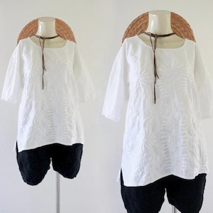 white on white embroidered top - vintage short sleeve cute cottage cottagecore blouse shirt tee boho hippie woven t-shirt cotton