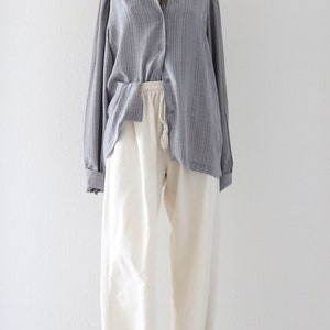 flowy gray blouse m image 3