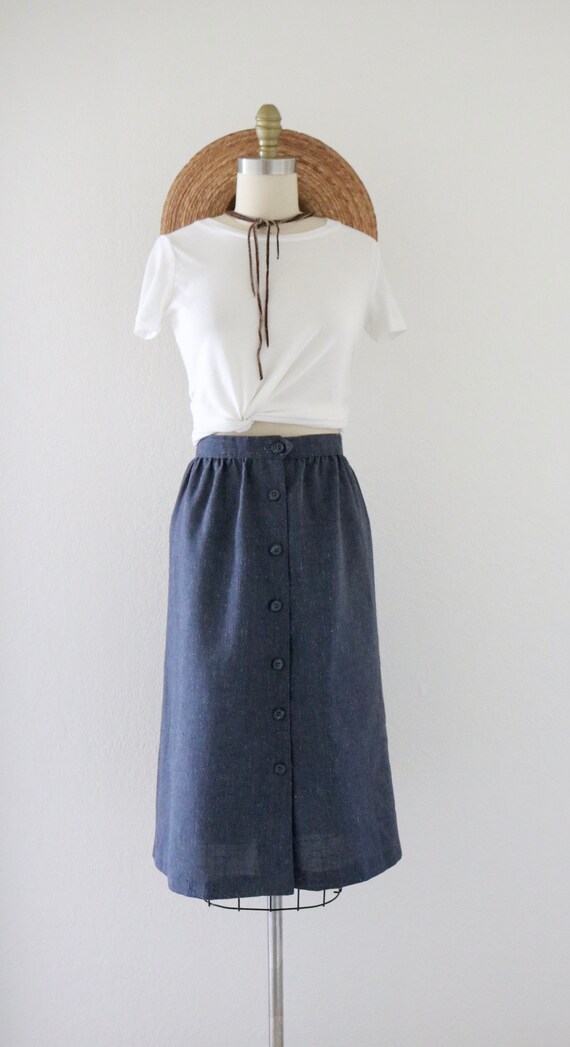 woven button skirt - 25 - image 2