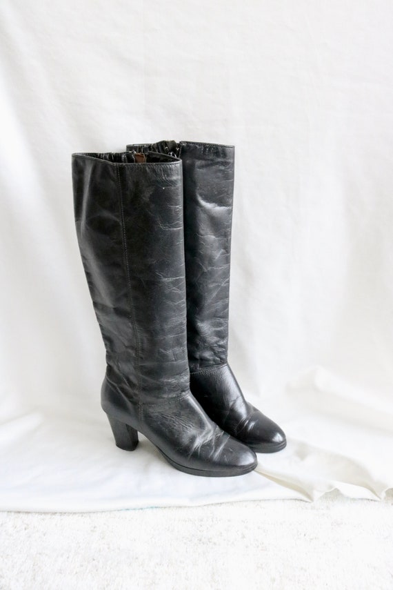 black leather boots - 7 (see details) View 4