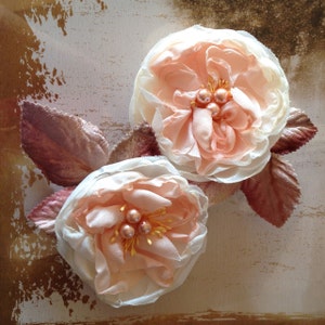 Vintage blush or peach blossom hair clip with velvet leaves. Soft and romantic. Brides, bridesmaid hair accessory. Also in mint. image 2