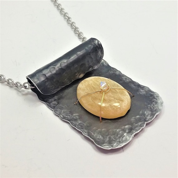 Golden Calcite Black Hammered Aluminum Pendant Necklace