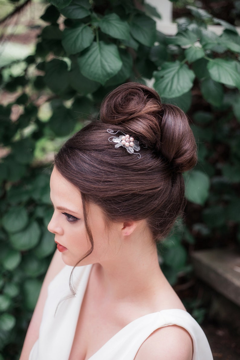 Wedding Hair Accessory wedding flower comb Pearl Hair comb floral bridal comb, whimsical bridal hair vine blush headpiece