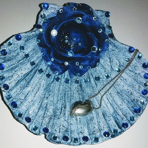 Scallop Shell Home Decor..Gifts For Her..Bathroom Decor..Trinket Dish