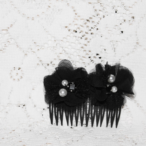 Goth Wedding Hair Comb/Goth/Wiccan/Evening Hair Accessory/Black Rose Hair Comb