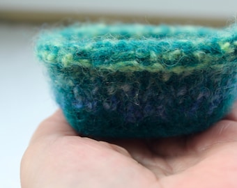 Aqua Green Mini Wool Knit Felted Bowl, Knit Felt Ring Bowl, Wool Basket, Eco Friendly Home Decor, Sustainable Living, JeanieBeanHandknits