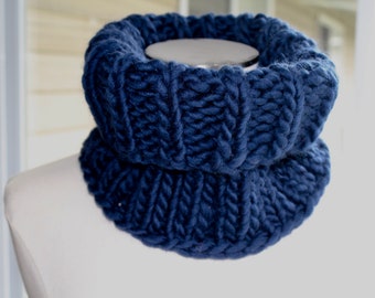 Deep Navy Blue Chunky Knit Wool Cowl, Big Knit Neck Warmer in Deep Blue Wool, Thick Knit Cowl in Navy Blue, JeanieBeanHandknits