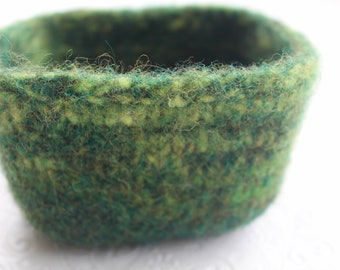 Green Felted Wool Square  Basket, Knit Felt Storage Basket, Boiled Wool Basket, Eco Friendly Storage, Green Square Wool Felt Bowl