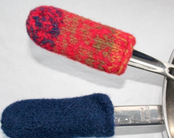 Set of 2 Red  and Navy Blue Wool Knit Felted Pot Handle Covers, Cast Iron Skillet Handle Cover, Griddle Pan Handle, Eco Friendly Home