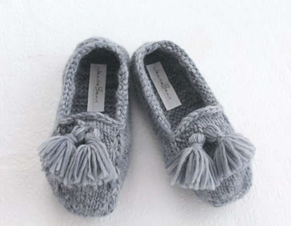 Hand Knit Merino Wool Slippers, Gray Moccasin Shoes with Suede Soles US size 6-8