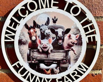 Targa In Latta Vintage 20x30 Cm Con Scritta 'Welcome To The Funny Farm' E Disegno Di Mucca, Pecora E Girasoli. Decorazione Da Parete Per Garage, Bar O Giardino.