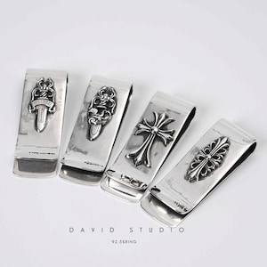 Clip para chequera con forma de cruz de corazones y espada gótica de Santa, plata de ley 925, estilo retro moderno, estilo motero punk, ideal como regalo para pareja.