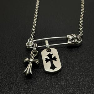 Chrome heart safety pin necklace - Etsy 日本