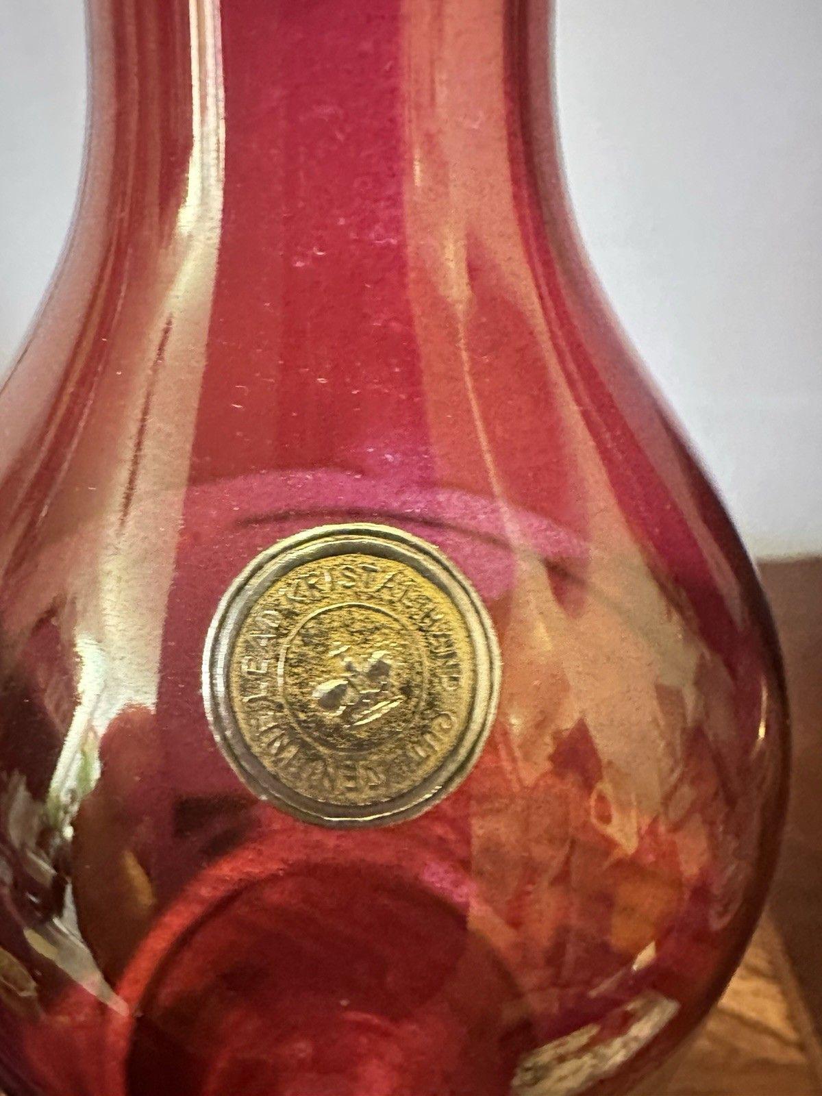 VNTG ルビーフラッシュハンドカットガラスデキャンタ 花柄デザイン