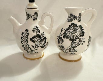 Zestaw do oliwy i octu Anthropologie w butelce ceramicznej z ręcznie malowanym logo ptaka