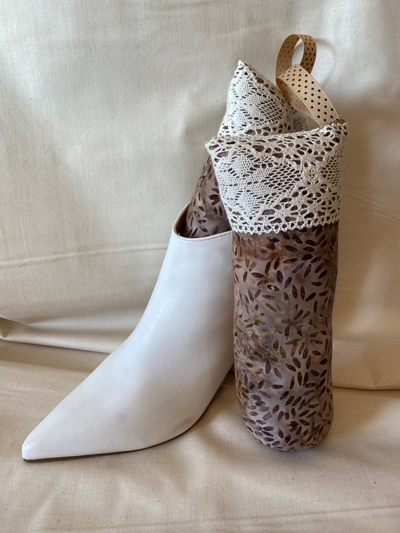1 Pair Many Patterns to Choose From My Boot Trees Boot Shaper Stands for Closet Organization 