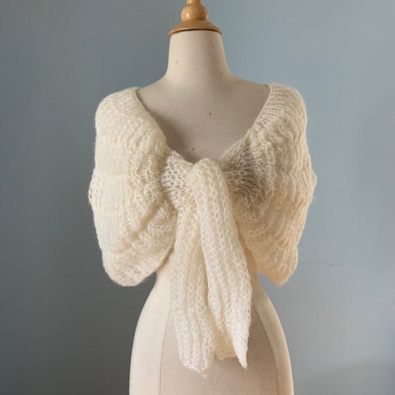 Vintage 60s mohair sweater shawl / Ivory sweater w