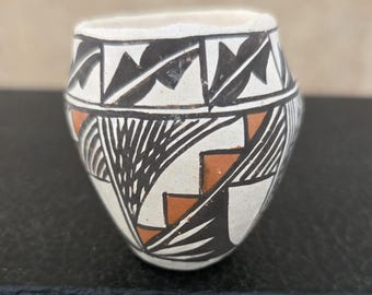Vintage Acoma Pottery Miniature Bowl, Signed Native American Decor