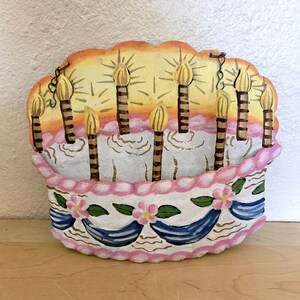 Vintage Hand Painted Metal Birthday Cake Hanging Hand Crafted Bakery Wall Art Front Door Kitchen Display Decor Patio Ornament Retro Folk Art
