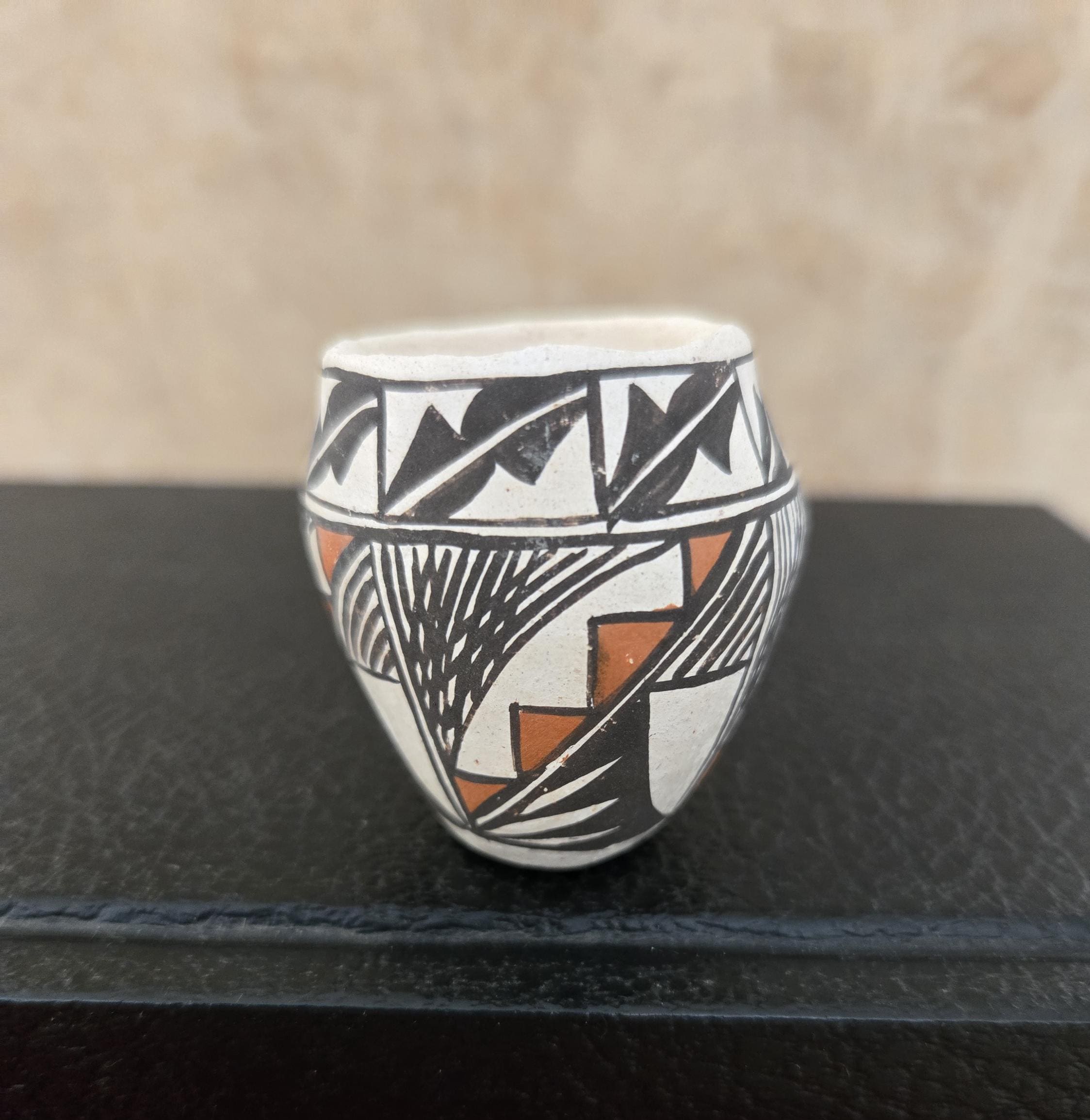 Signed Acoma Pot - Etsy