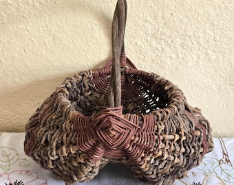 Vintage Hand Woven Basket Double Buttocks Wooden Handle Harvest Gathering Flowers Herbs Centerpiece Display Country Farm