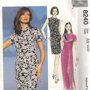 Puede incluir: Un patrón de costura para un vestido con cuello mandarín y mangas cortas. El patrón es para las tallas 4, 6 y 8. El patrón se llama "Easy McCall's" y el número del patrón es 8240.