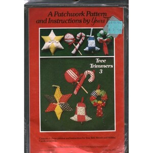 Vintage Yours Truly Tree Trimmers naaipatroon uit 1980 voor 3 patchwork kerstornamenten (5518)