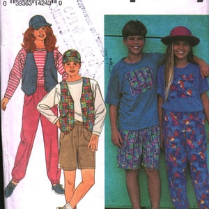 8502 Simplicity Vintage SEWING Pattern Boys Girls Pants Shorts Vest Cap T-Shirt OOP