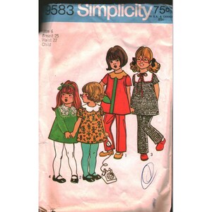 Simplicity 9583 Vintage 70-tals barnklänning och byxor sömnadsmönster storlek 6 bröst 25