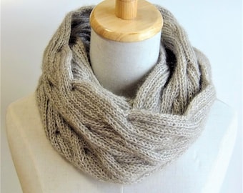 編み図「リバーシブルケーブルリブのカウル」