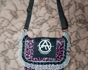 Borsa con cintura in pizzo e stampa leopardata Chose Band and Print, punk metal goth