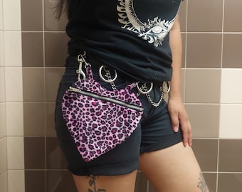 Cintura a forma di cuore con clip punk