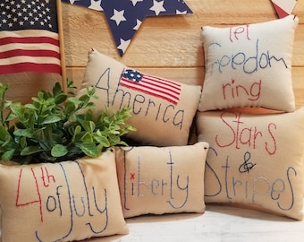 Primtive Stitchery Americana Summer Little Pillows Pattern