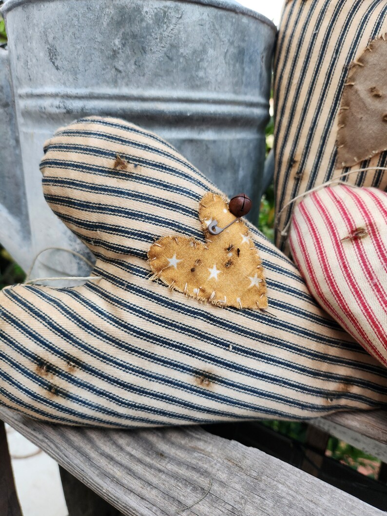 Primitive Ticking Heart rag stuffed Pillow Farmhouse Decor image 4
